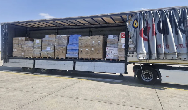 Sağlık Bakanlığı: Venezuela'ya 16,4 ton tıbbi yardım malzemesi gönderildi