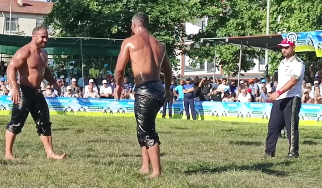 Tarihi Namazgah Yağlı Pehlivan Güreşleri'nde altın kemer Seçkin Duman’ın oldu