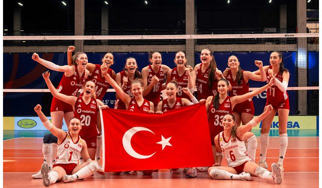 U17 Kadın Milli Voleybol Takımımız Dünya Şampiyonası'nda çeyrek finale yükseldi
