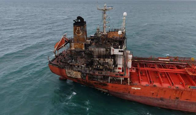 Karadeniz’de dron saldırısında hasar gören tanker Samsun’da karaya oturdu