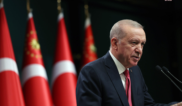 Erdoğan’dan Girne’deki gemi faciasına ilişkin açıklama: Arama kurtarma çalışmaları sürüyor