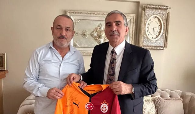 Ev hapsindeki UltrAslan lideri Sebahattin Şirin'e MHP'den destek ziyareti