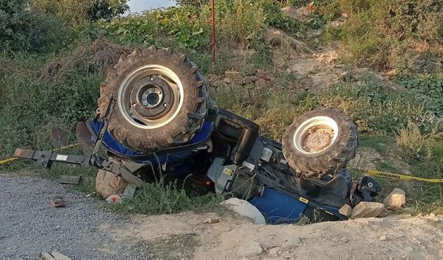 Adana Kozan'daki traktör kazasında muhtar ağır yaralandı