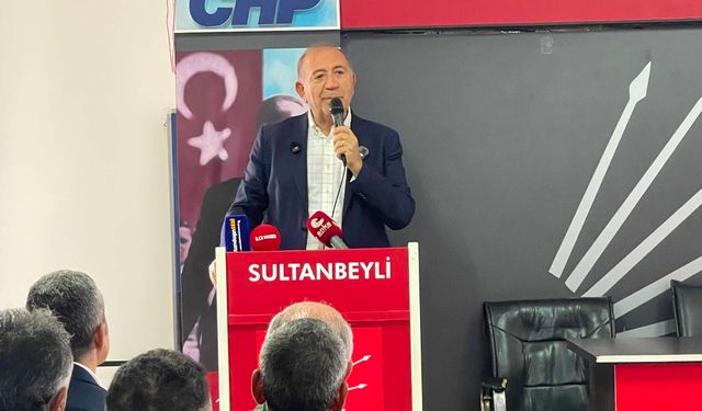 Gürsel Tekin: CHP’de kavga yok, müteahhitlerle müşahitler arasında ayrışım var