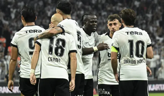 Spor yazarları Beşiktaş - Hradec Kralove maçını değerlendirdi: "Oyun güçlü, skor kısıtlı"