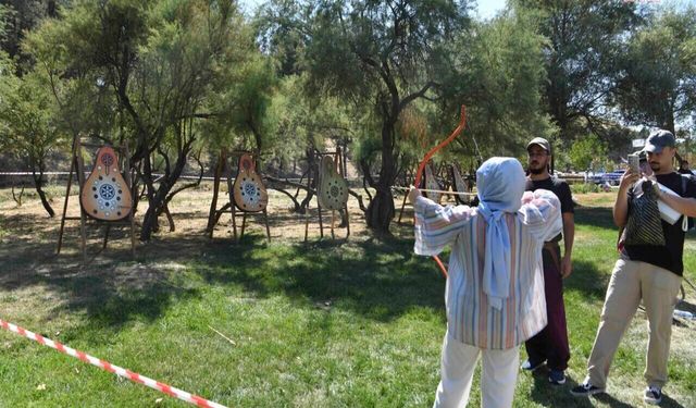 Ankara'da 2. Türk Kültür Kampı 3 günde 80 bin kişiyi ağırladı