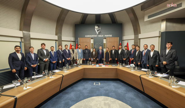 Kılıçdaroğlu, CHP Gençlik Kolları MYK üyelerini kabul etti