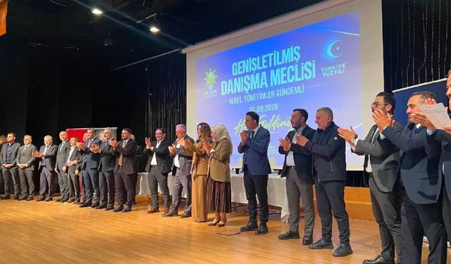 Ataşehir’de CHP’den AKP’ye 6 meclis üyesi geçti