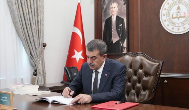 Bakan Tekin’den öğretmenlere mesaj: "İyi ki varsınız"