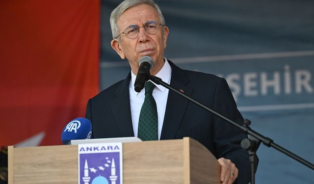 Mansur Yavaş Ankara İtfaiyesi'nde düzenlenen yemin törenine katıldı