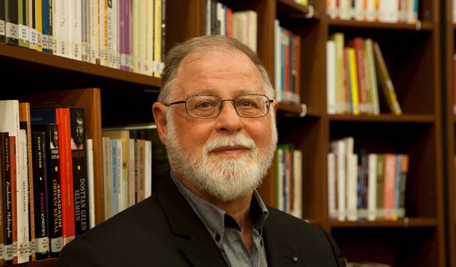 Alberto Manguel okurlarıyla buluşuyor: "İlyada ve Odysseia’nın Biyografisi" Yapı Kredi Kültür Sanat’ta