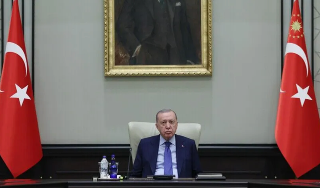 Cumhurbaşkanı Erdoğan başkanlığında Kabine toplantısı başladı