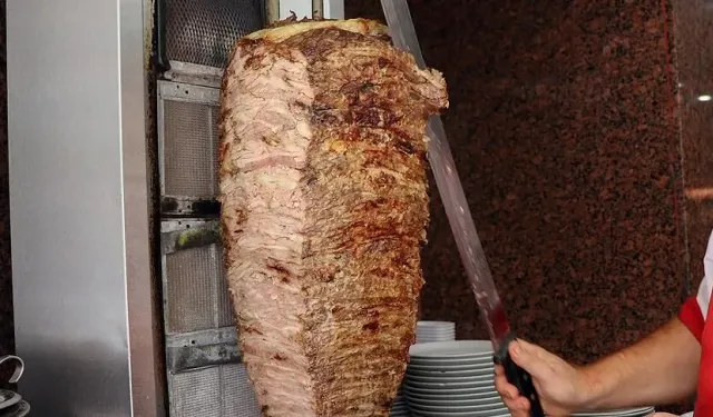 Etiketlerde "%100 dana eti" dönemi sona erdi, döner ve köfteye 12 saat kuralı getirildi