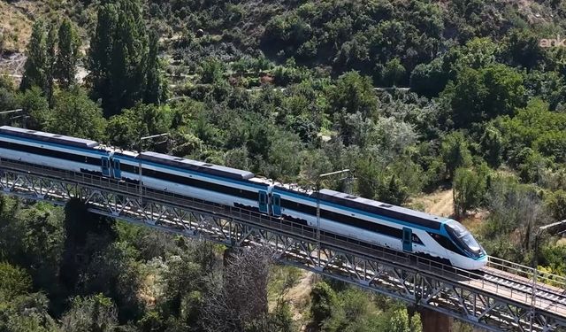 Ankara - Zonguldak arasında Turistik Karaelmas Ekspresi 2 Ekim'de seferlere başlayacak