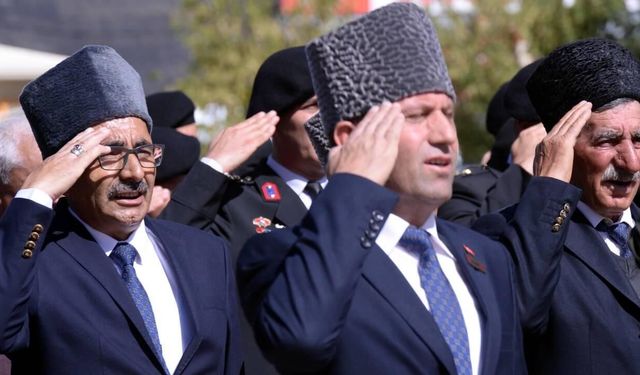 Siyasilerden Gaziler Günü mesajı: "Hiçbir gazimizi geride bırakmayacağız"