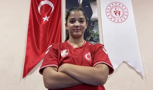 14 yaşındaki Milli Güreşçi Nilsu Öztürk, Balkan Oyunları için mindere çıkıyor