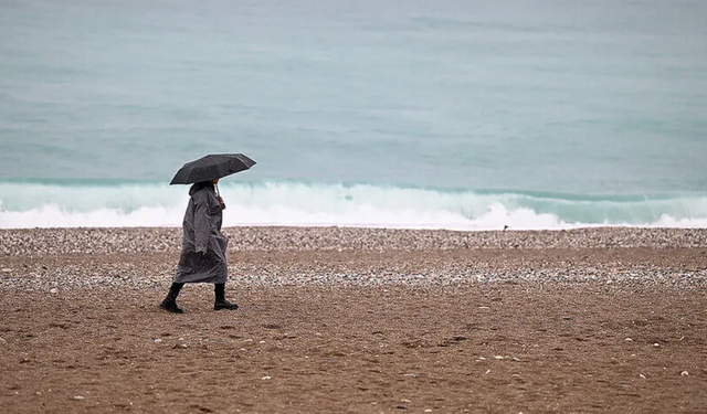 Muğla, Antalya, Aydın ve çevre iller dikkat: Kuvvetli sağanak geliyor!