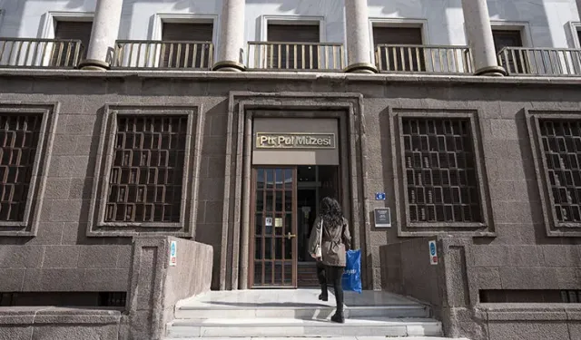 PTT'den başkente özel "2026 Türk Dünyası Turizm Başkenti Ankara" pulu tedavüle çıktı