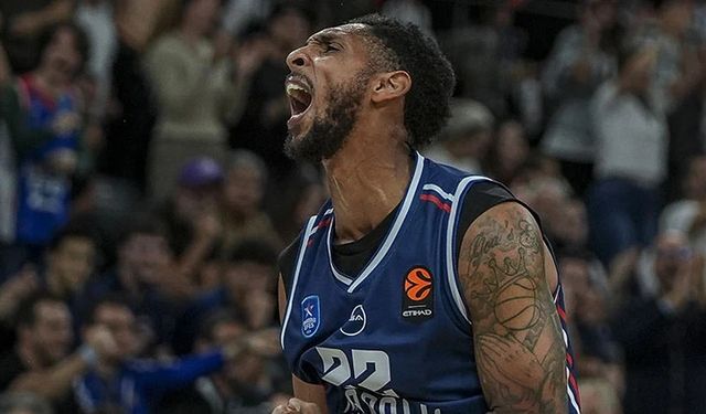 Anadolu Efes, EuroLeague’de Panathinaikos’u 83-68 mağlup etti