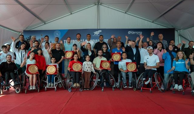 Tekerlekli Sandalye Tenisi Şampiyonası Ankara'da tamamlandı