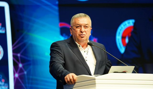 TES-İŞ Genel Başkanlığına yeniden İrfan Kabaloğlu seçildi