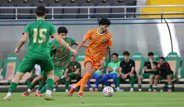 Alanyaspor Amedspor'u 4-0 yendi: İbrahim Kaya hat-trick yaptı