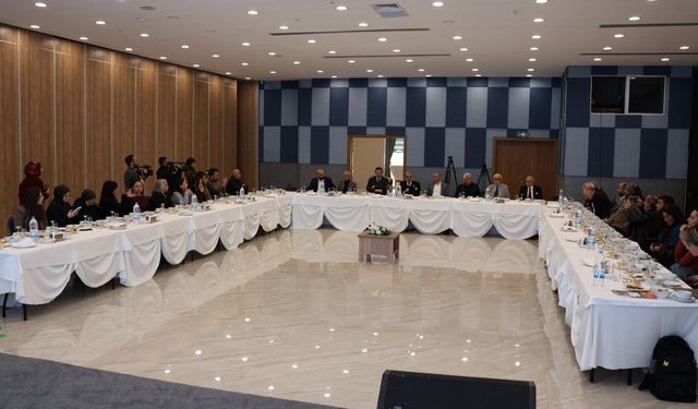 Gazeteciler Cemiyeti yerel basının sorunlarını Burdur’da masaya yatırdı