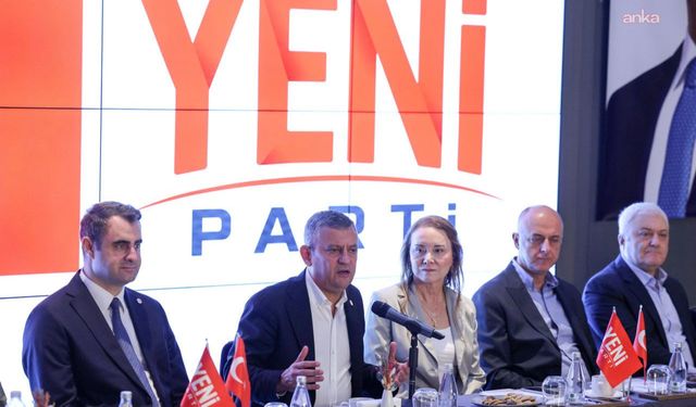 Özgür Özel İzmir'de konuştu: "Bundan sonra İzmir'in 10. milletvekiliyim"