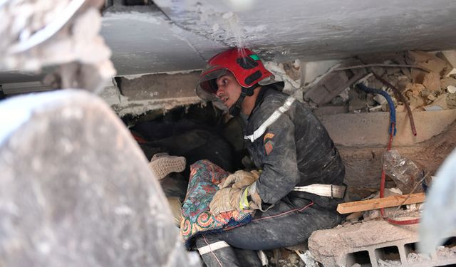 Deprem sonrası 3 gün yas ilan edilen Fas'ta can kaybı artıyor: 2 bin 12 ölü