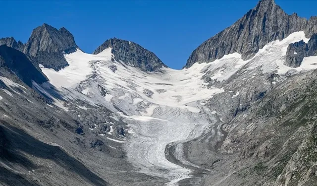 İsviçre'deki buzulların hacminde son 2 yılda yüzde 10 azaldı
