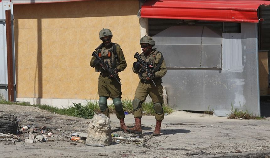 İsrail ordusu, Gazze'de ölen asker sayısının 102'ye yükseldiğini bildirdi