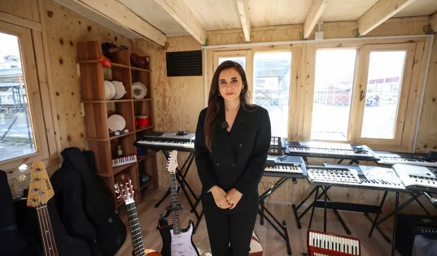 Şarkıcı Karsu Dönmez, Hatay’da müzik evi açtı