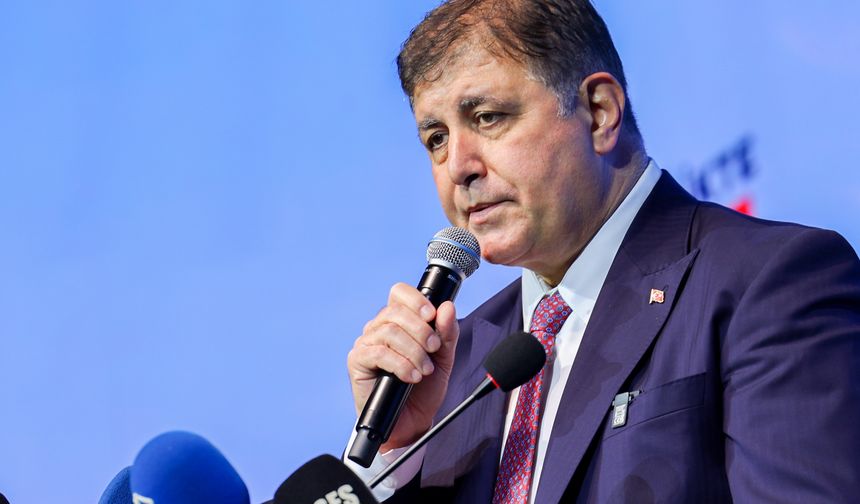 İzmir Büyükşehir Belediyesi'nde 5 üst yönetici görevden alındı