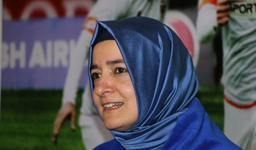 Fatma Betül Sayan Kaya istifa etti: Hakkındaki hisse iddiası ne?