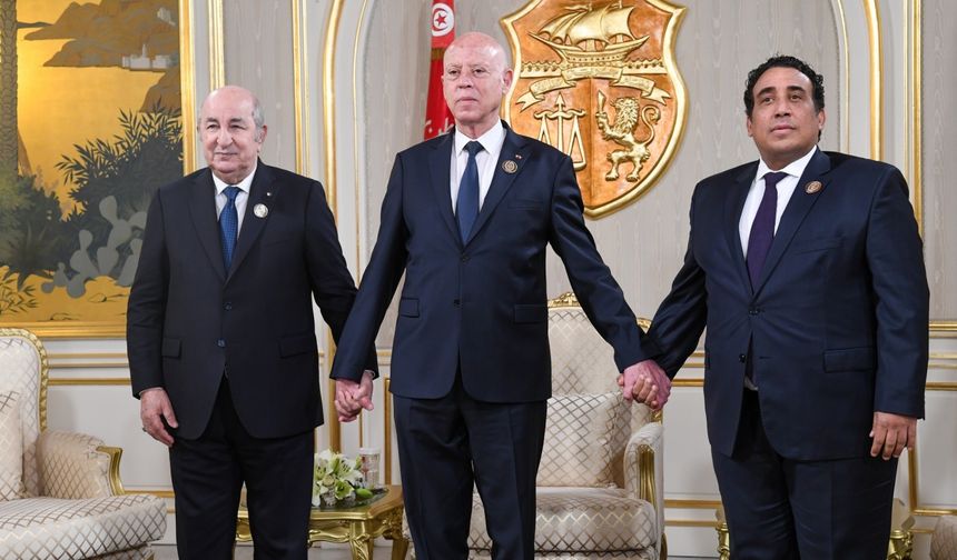 Tunus, Cezayir ve Libya’dan başkent Tunus’ta üçlü istişare zirvesi
