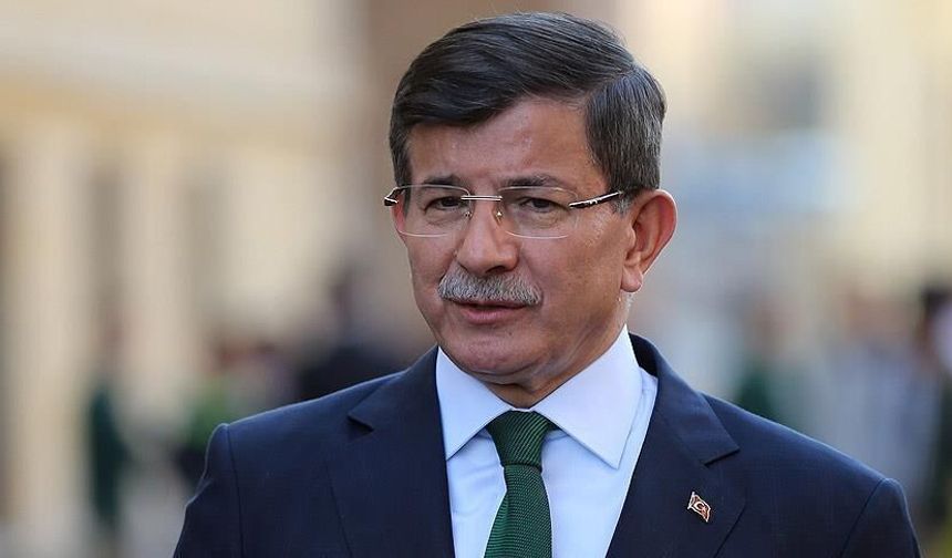 Gelecek Partisi kapandı: Ahmet Davutoğlu siyaseti bıraktığını açıkladı