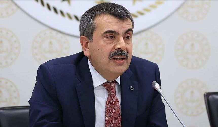 Bakan Yusuf Tekin: “324 bin üniversite öğrencisi öğrenimini dondurdu”