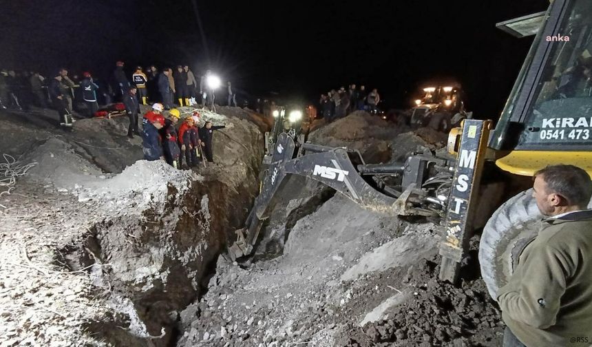 Sondaj çalışmasında göçük: 2 işçi toprak altında!