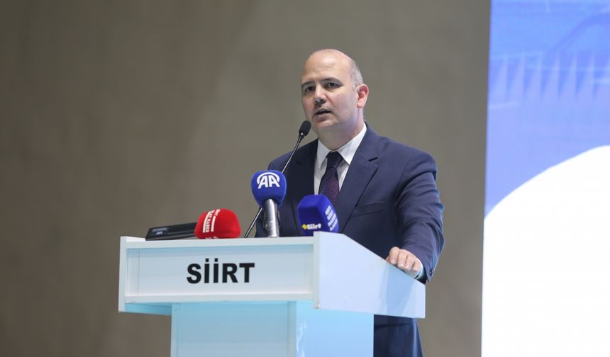 AK Parti'li İleri, Siirt'te partisinin 8. Olağan İl Kongresi'nde konuştu: