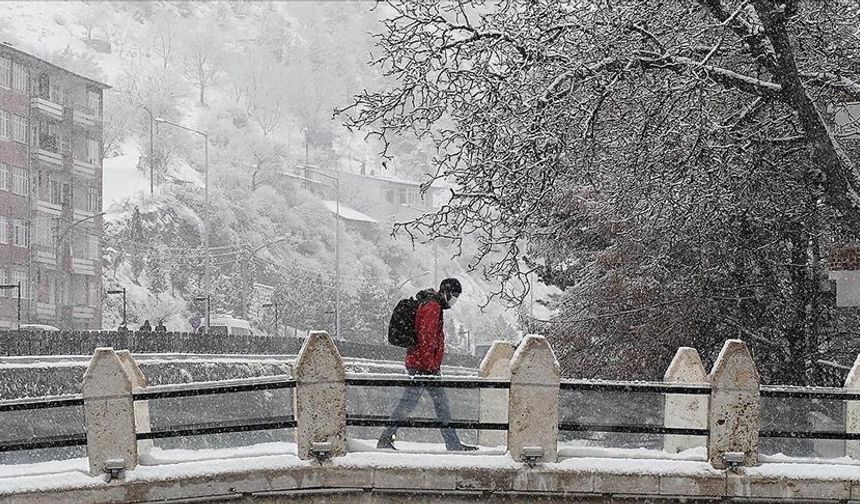 Meteorolojiden Karadeniz için kar yağışı ve fırtına uyarısı