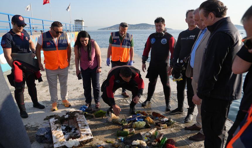 Dünya Çevre Günü Festivali'nde "Geri dönüşüm, sanat ve deniz temizliği bir arada" yaşandı.