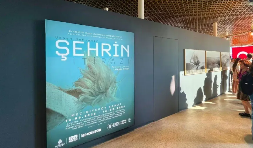 Mecidiyeköy Sanat 17 fotoğrafçının 58 eserine ev sahipliği yapan “Şehrin İtirazı” sergisine ev sahipliği yapıyor