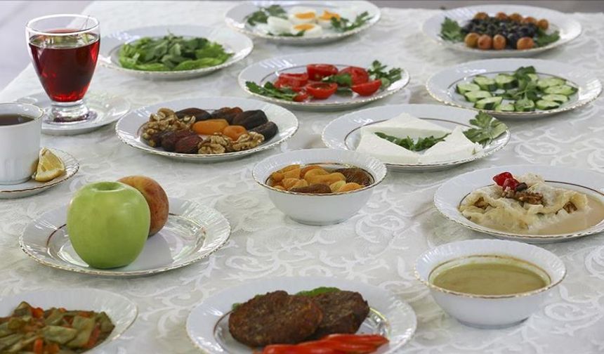 YKS Öncesi Doğru Beslenme Önerileri: Zihinsel Performans ve Stres Yönetimi İçin Kritik İpuçları