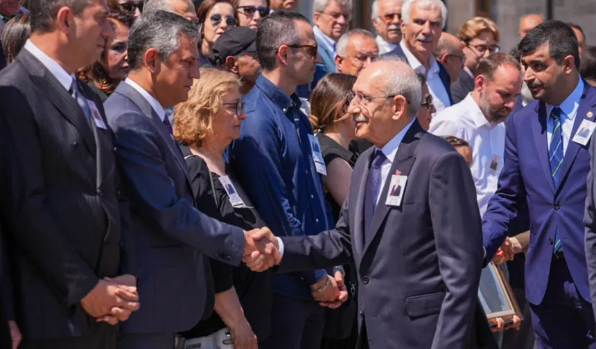 Mutlak butlan sonrası Özel ve Kılıçdaroğlu ilk kez karşı karşıya geldi