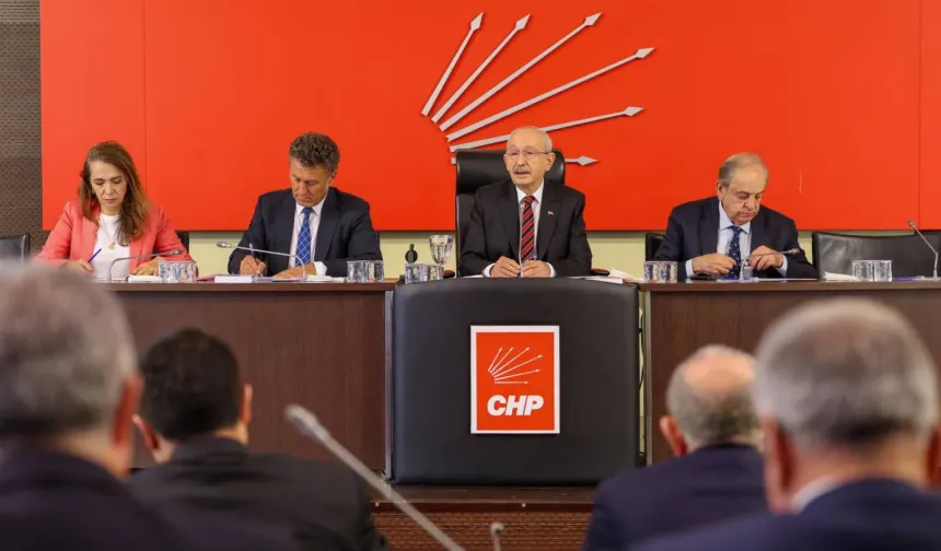 CHP PM toplantısı sona erdi: "Olağan kurultay takvimi oluşturma kararı aldık"