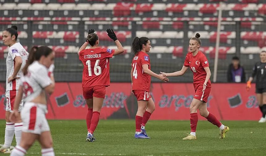 A Milli Kadın Futbol Takımı, Malta’yı 3-0’la geçti: Grubu 2. sırada bitiren ay-yıldızlılar play-off’ta