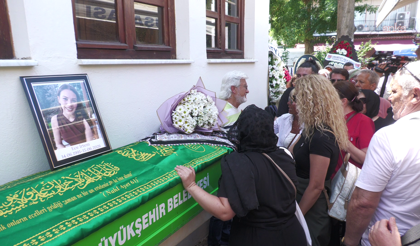Oyuncu Ece İrtem, Aydın Kuşadası’nda son yolculuğuna uğurlandı