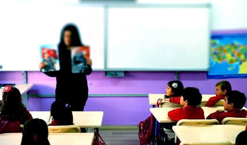Bakan Tekin: Derslik başına düşen öğrenci sayısı 15'e düştü