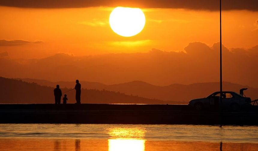 Meteoroloji uzmanı uyardı: "Avrupa’yı kavuran Omega Blokajı Türkiye’yi serin tutuyor, yaz uzayacak"