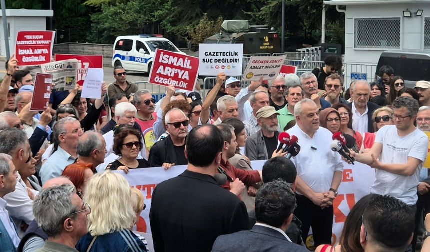 İsmail Arı'nın duruşması öncesi Medya Dayanışma Grubu'ndan tepki: "Bir kişi değil, gazetecilik yargılanıyor"
